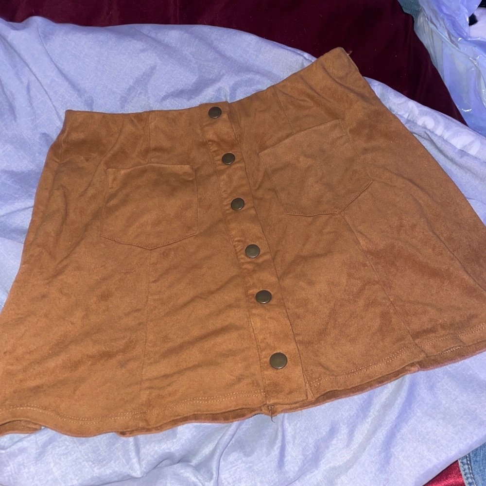 brown suede skirt with buttons